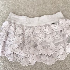 White lace shorts